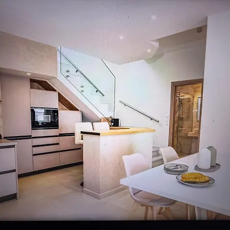 Luxury With Private Saunas & Whirlpool Villa Innsbruck